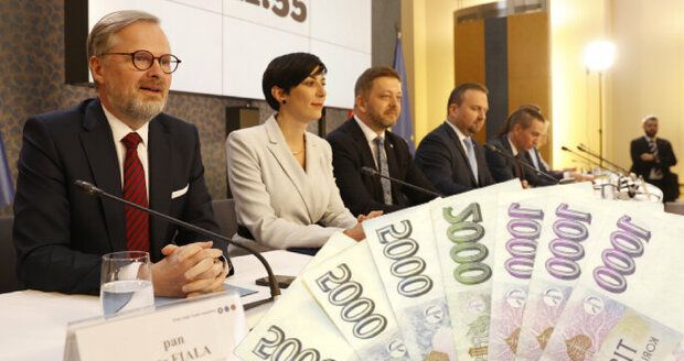 Útok vlády na peníze Čechů! Proč a v čem premiér nedodržel slib a co všechno zdraží vládní balíček?