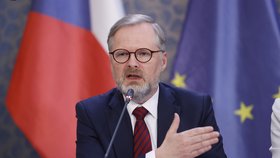 Premiér Petr Fiala (ODS) na tiskové konferenci ke konsolidačnímu balíčku (11.5.2023)