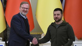 Premiér Petr Fiala (ODS) a ukrajinský prezident Volodymyr Zelenskyj (31.10.2022)