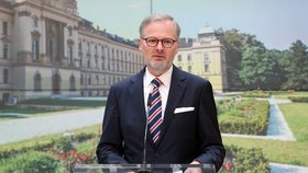 Premiér Petr Fiala (ODS) na tiskové konferenci s Robertem Ficem (24.11.2023)
