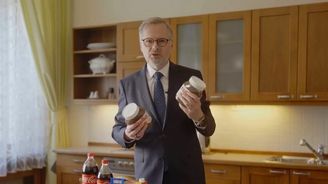 Nutella vládě nepomohla, Fiala zajede do Polska koupit levný Braník a cigarety. To už zafunguje, věří premiér
