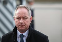 Dohra Gazdíkových kontaktů s přítelem Krejčíře: Ministr končí!
