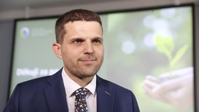 Ministr životního prostředí Petr Hladík (KDU-ČSL) na tiskovce (září 2023)