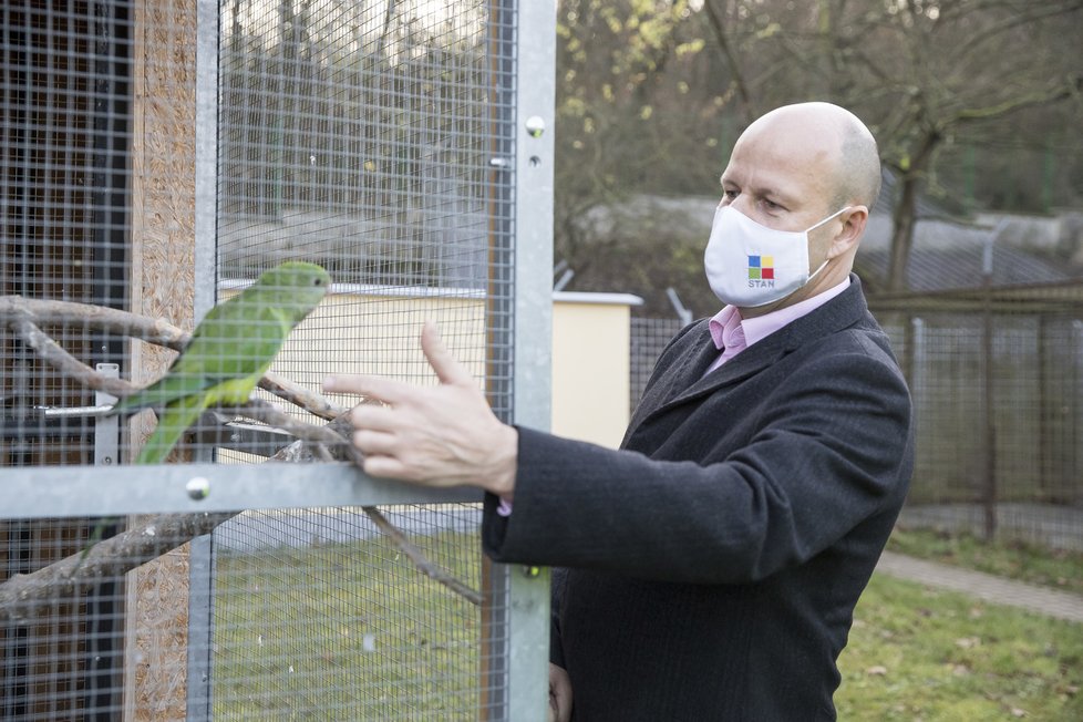 Petr Hlubuček v trojském útulku.