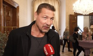 Kaskadér Petr Jákl: Proč se jeho krásná manželka straní společnosti? 