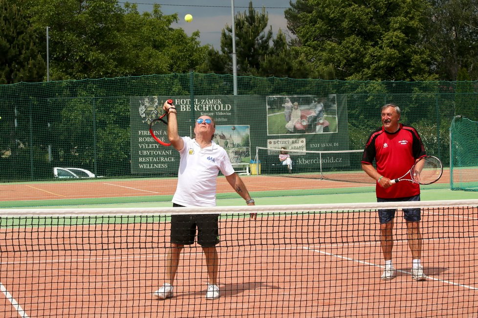 Petr Janda a Antonín Panenka na VIP tenis cupu