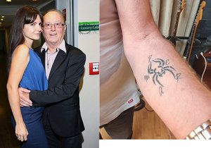 Manželka Petra Jandy Alice je nadšená z rockerova prvního tetování v životě.