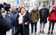 Jiřina Bohdalová na natáčení klipu k písni Nemám páru: Hodila do futrálu pětitisícovku! Jiřina Bohdalová na natáčení klipu k písni Nemám páru: Hodila do futrálu pětitisícovku!