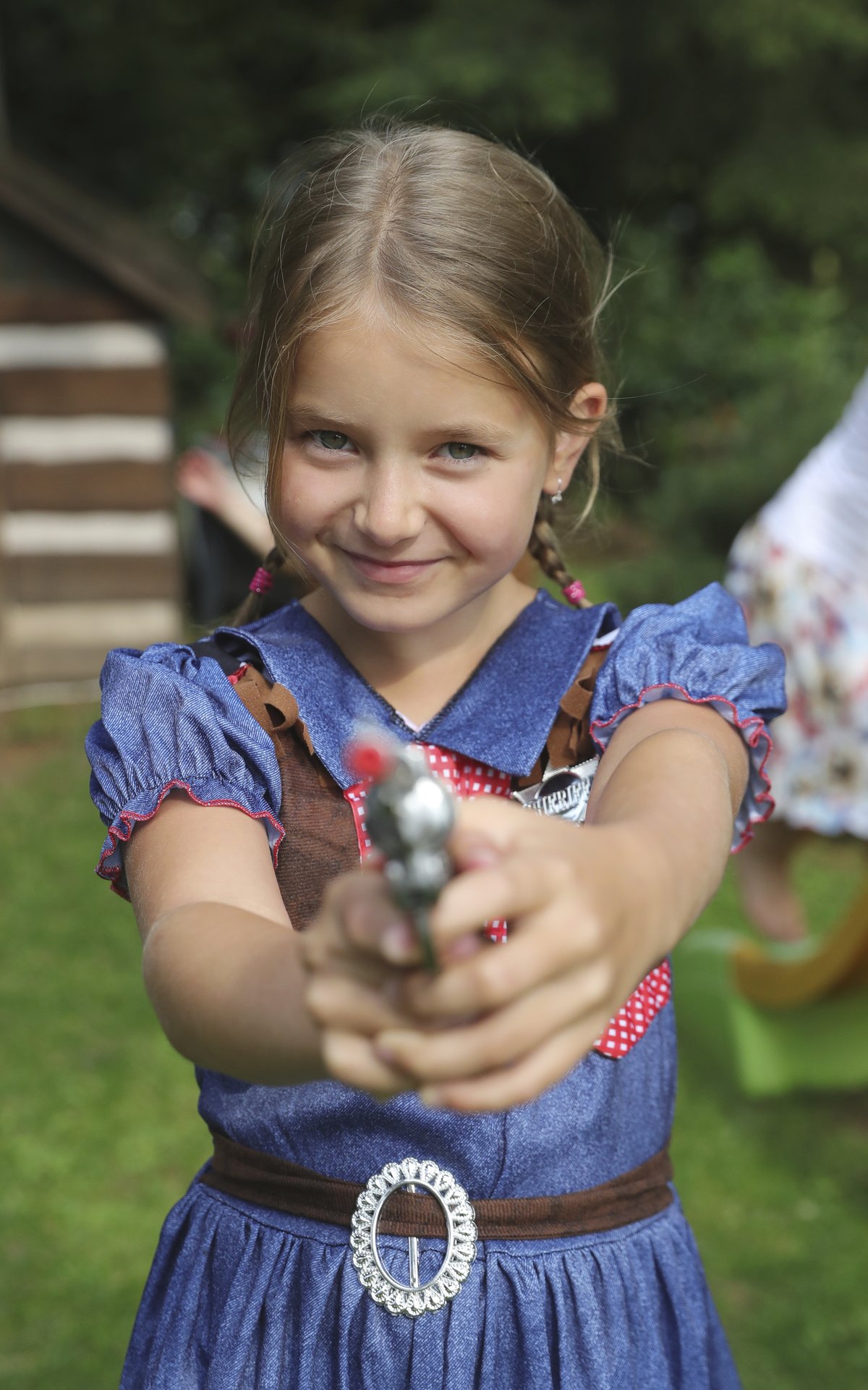 Anežka Jandová se učila kvůli Divokému západu střílet.
