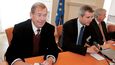 Václav Havel a Petr Kolář na konferenci Rozšířená Evropa, 2004