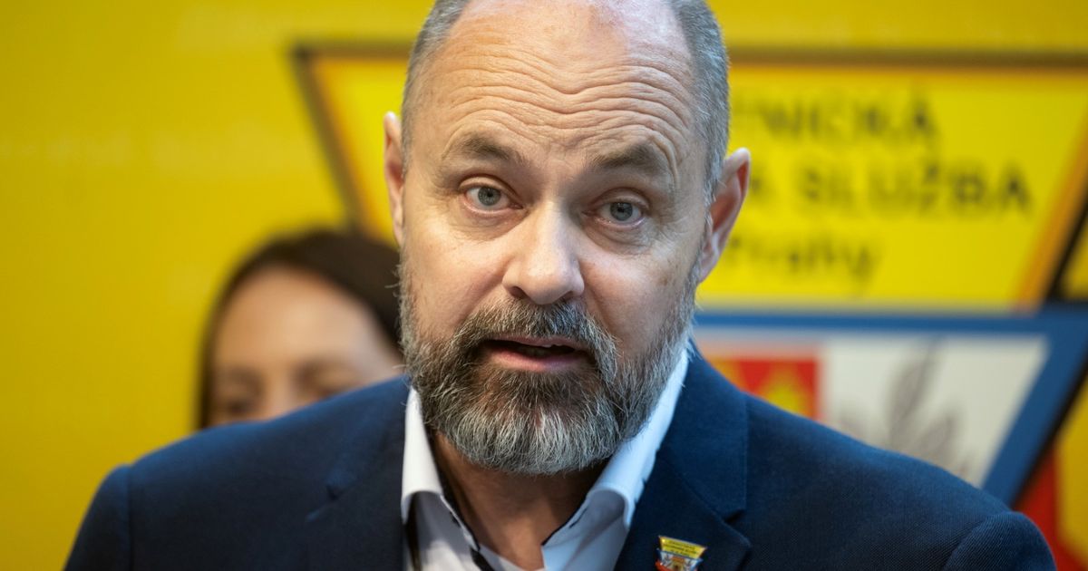 Grandes cambios en la dirección de los hospitales de Praga: Vinohrady y Bulovka serán dirigidos por el actual jefe del servicio de ambulancias, Kolouch.