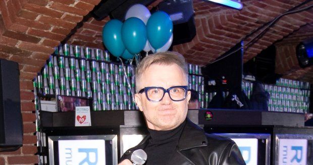 Petr Kotvald se rozjel na narozeninách Retro Music Television.