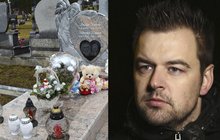 Kramný v šoku: Hrob Moniky (†36) a Klárky (†8) nově patří muži, který ho má za vraha!