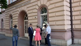 Rodiče Petra Kramného před soudem v Olomouci