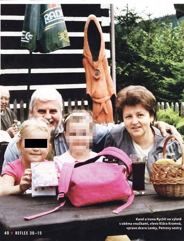 Matka Petra Kramného nechala v Reflexu zveřejnit fotografii dcery Petrovy sestry bez rozmazaného obličeje.