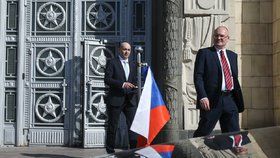 Na ruském ministerstvu zahraničí byl také český chargé d&#39;affaires Petr Kroužek, který je v nepřítomnosti Vladimíra Remka pověřen vedením diplomatické mise v Moskvě.