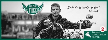 Nejen Karel "Bond" Schwarzenberg vyrazil do voleb na motorce. Silný stroj osedlal i šéf Svobodných Petr Mach