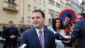 Ministr zahraničí Petr Macinka (Motoristé) v říjnu 2026