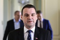 ANO pořád jasným vítězem, ukázal průzkum. Motoristé propadají, do Sněmovny by se nedostali