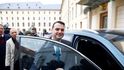 Za prezidentem Petrem Pavlem na Hrad dorazil předseda Motoristů Petr Macinka (20. 11. 2025) Za prezidentem Petrem Pavlem na Hrad dorazil předseda Motoristů Petr Macinka (20. 11. 2025)