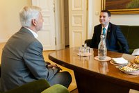 Přímluva za Turka? Za Pavlem míří šéf Motoristů Macinka i adepti na ministry obrany a zemědělství