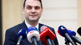 Za prezidentem Petrem Pavlem na Hrad dorazil předseda Motoristů Petr Macinka (20. 11. 2025)