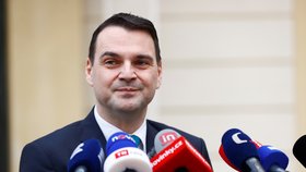 Za prezidentem Petrem Pavlem na Hrad dorazil předseda Motoristů Petr Macinka (20. 11. 2025)