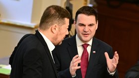 Motoristé zastavili pád po sporu s Pavlem a mají 7 procent. ANO v průzkumu bez konkurence