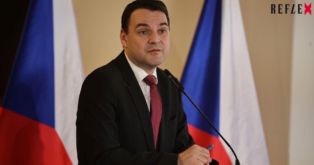 Macinkova normalizace aneb Trafiky pro kamarády a domácí vězení pro prezidenta. Přijde žaloba?