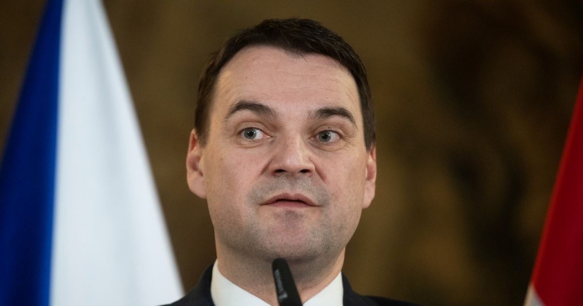 Mensajes nocturnos de Macinky na Hrad: La policía se ocupa de ellos. Recibió un mensaje de la oficina de Paul.