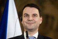 „H*vado a křivá svině!“ Na Macinku vytáhli kritiku Rychetského. A proč je problém s žalobou na Pavla?