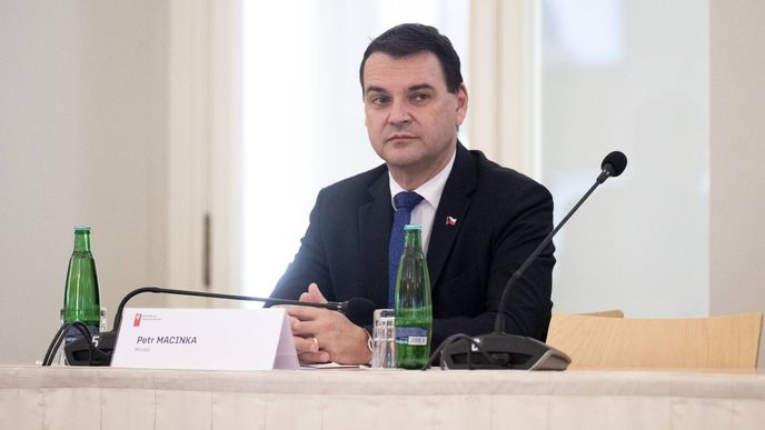 Petr Macinka na poradě vedoucích českých zastupitelských úřadů, Petr Macinka na poradě vedoucích českých zastupitelských úřadů,
