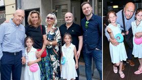 Rodina jako ze žurnálu! Šťastný Petr Nárožný (82) se pochlubil i vnučkami