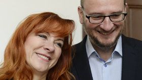 Soud zprostil viny expremiéra Petra Nečase a jeho manželku Janu Nagyovou (20.8.2020)