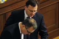 Nečasova vláda protlačila rozpočet přes odpor opozice
