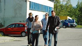 2010: Nečas, jeho manželka Radka a jeho synové Tomáš a Ondřej vyrazili volit