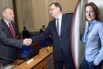 Premiér Nečas se dohodl s generálem Pickem na tom, že se stane nástupcem Karolíny Peake v čele ministerstva obrany