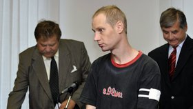 Petr Opěla si za zneužití devítiletého hocha posedí tři roky za mřížemi.