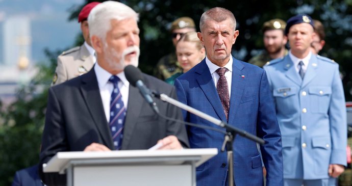 Petr Pavel a Andrej Babiš při slavnostním ceremoniálu na Vítkově (30.6.2026)