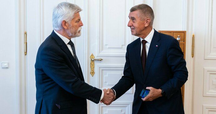 Prezident Petr Pavel přijal na Pražském hradě předsedu hnutí ANO Andreje Babiše (9. 10. 2025).
