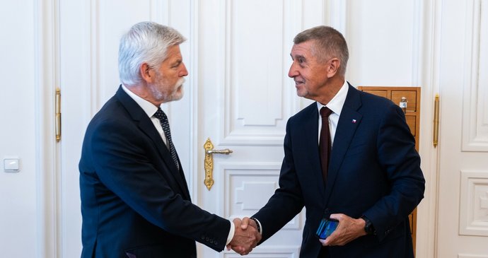Prezident Petr Pavel přijal na Pražském hradě předsedu hnutí ANO Andreje Babiše (9. 10. 2025)