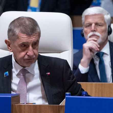 Válka s prezidentem Babišovi prohraje volby. Jeho vláda podpořila bruselské šmírování Válka s prezidentem Babišovi prohraje volby. Jeho vláda podpořila bruselské šmírování