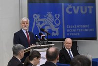 „Nežijeme ve světě, který by byl bezpečným místem.“ Pavel před akademiky varoval před přehlížením hrozeb