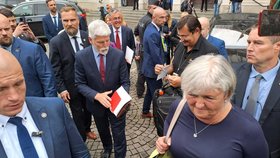 Petr Pavel v Brně: Pěšky se prošel mezi Ústavním a nejvyšším správním soudem (7.8.2023)