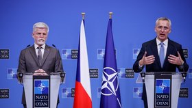 Prezidenta Pavla přivítal v Bruselu šéf NATO Jens Stoltenberg (19.4.2023)