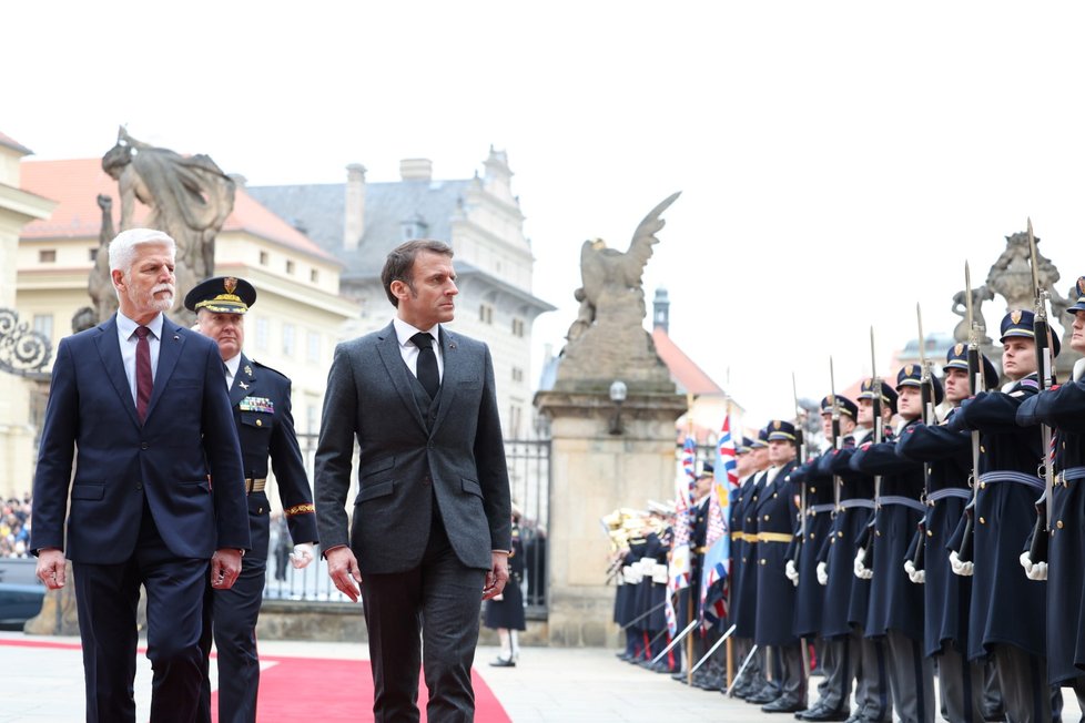 Prezident Petr Pavel přijal na Hradě Emmanuela Macrona (5.3.2024)