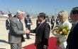 Prezident Petr Pavel s manželkou Evou po příletu do Chile. (15.4.2026) Prezident Petr Pavel s manželkou Evou po příletu do Chile. (15.4.2026)
