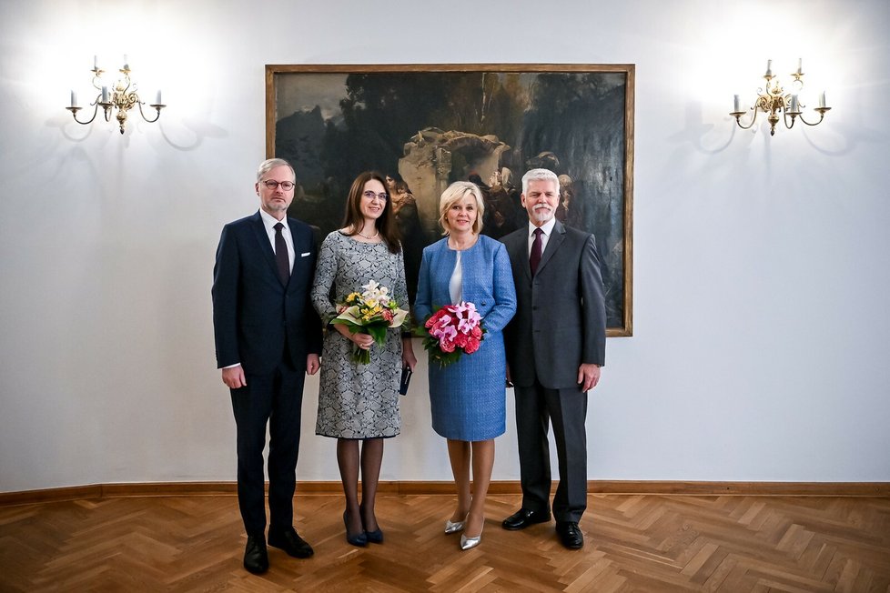 Prezident Petr Pavel s manželkou Evou přivítali na novoročním obědě premiéra Petra Fialu s manželkou Janou. (3.1.2024)