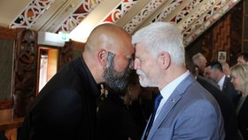 Pavlovi u Maorů na Novém Zélandu: Prezident „náčelník“, zpěv i posvátný rituál