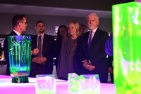 Pavel na Karlovarsku: Návštěva studentů i Světa záchranářů. Eva Pavlová má novinku v týmu